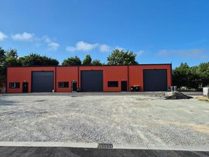 LORIENT NORD  CLEGUER - ENTREPOT  LOCAL D'ACTIVITE 195 m²