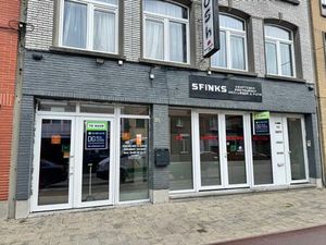 À louer : Commerce au centre de Wilrijk