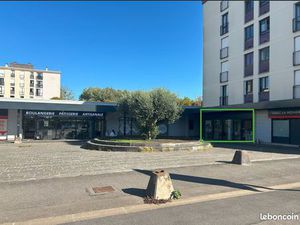 Local commercial loué 90 m² (direct propriétaire)