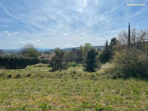 Terrain constructible 1717m2 Brue Auriac
