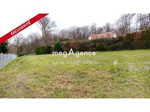 Vente terrain 800 m² à Saint-Sauveur (86100)  34 000 €