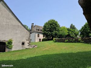 Propriété avec grange Cantal