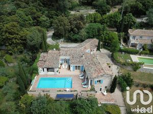 Propriété 1 pièce 225 m²