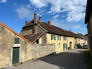 Maison de village 9 pièces 223 m²