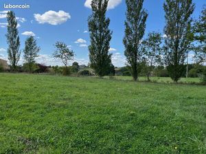 Terrain 573 m² Denat