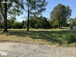 Terrain 568 m² STE PAZANNE