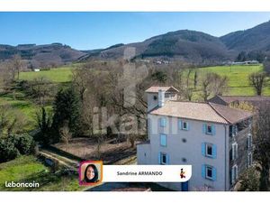 Appartement 8 pièces 255 m²