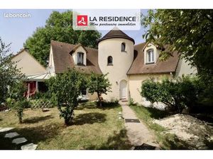 Maison 10 pièces 279 m²