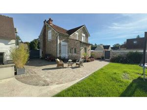 Maison bi familiale renovée