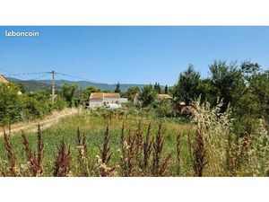 Terrain 711 m² Saint Martin De La Brasque