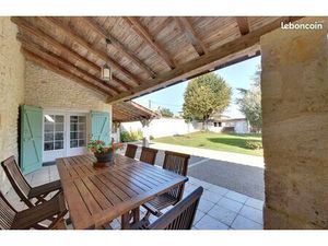 Maison 7 pièces 215 m²