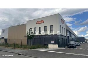 Local d'activité 328 m²