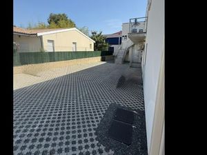 Local commercial 163 m²