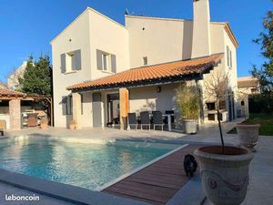 Propriété 7 pièces 148 m²