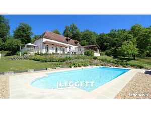 Maison 7 pièces 213 m²