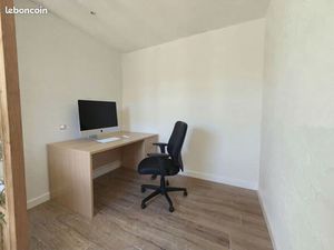 Bureaux 55 m² L ISLE SUR LA SORGUE