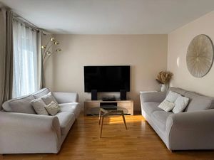 Location meublée appartement 3 pièces 80 m² à Rosny-sous-Bois (93110)  1 600 €