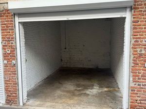 Garage fermé sécurisé