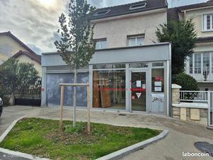 Local bureaux 115 m²