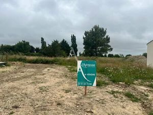 Terrain constructible viabilisé à vendre