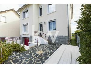 Maison - Pierre buffiere - 7piece(s) - 213 800€