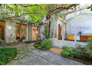 Maison de luxe à vendre à Paris 18ème