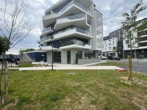 Location Bureaux et commerces à Saint-Malo (35400) : à louer / 200m² Saint-Malo