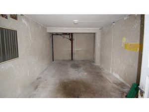 Vente parking 18 m² à Vichy (03200)  33 900 €