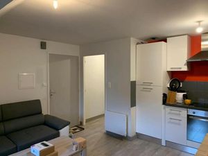 Location appartement 2 pièces 32 m² à Chateaulin (29150)  450 €