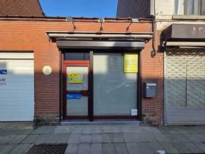 Rez-commercial de +-40m² en plein centre