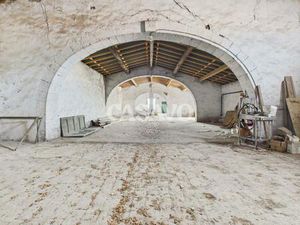 Vente Maison 18 pièces de 1557m² - 13580 La Fare-les-Oliviers