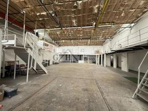 Local d'activités 560m2 à vendre Montreuil