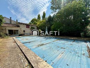 ANCIEN PRESBYTÈRE DE CHARME EN PIERRE AVEC STUDIO  DÉPENDANCES  GRAND JARDIN ET PISCINE  À