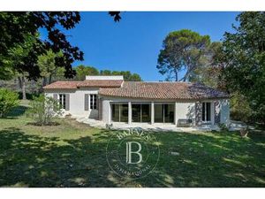 Vente maison 5 pièces 206 m² Aix-en-Provence (13100)