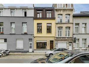 Huis te koop ingedeeld in 3 studio's te 2060 Antwerpen