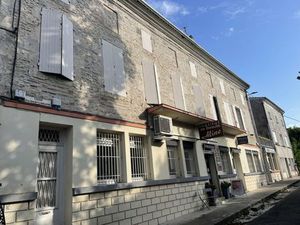 Annonce vente immeuble 12 pièces de 261m2 à Aiguillon (47190) - ParuVendu.fr ref 992782658