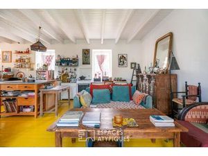 Maison boutique à deux pas du port pittoresque de PÉNERF