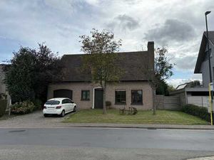 Alleenstaande woning met 4 slpks + ruime garage
