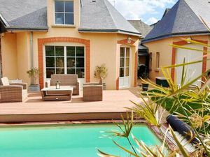 Maison de luxe à vendre à Montfort-sur-Meu