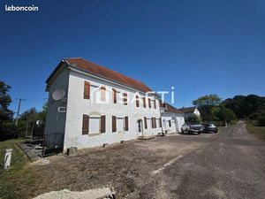 Propriété 6 pièces 240 m²