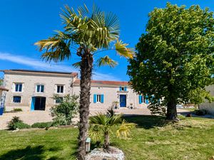 Maison Cierzac 14 pièce(s) 450 m2