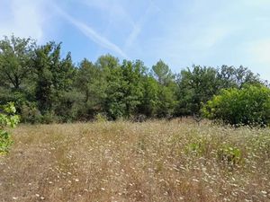 Vente terrain 509 m² à Camps-la-Source (83170)  95 000 €