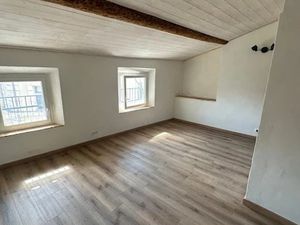 Location appartement 2 pièces 37 m² à Apt (84400)  590 €