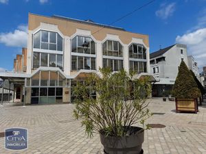 Local professionnel à louer 105.15 m² - Châteauroux (36) - 1 880€