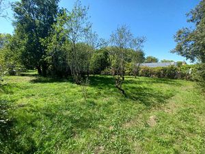 TERRAIN PLAT DE 825m2