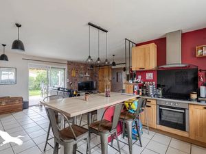 Vente maison 5 pièces 102 m² à La Rochefoucauld (16110)  177 000 €