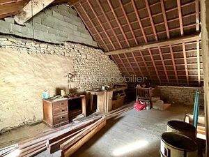 Parking de 34 m² à Courgis