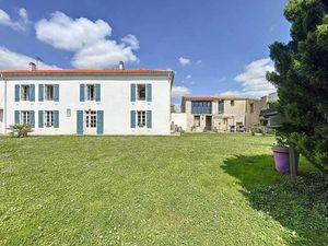 Vente maison 7 pièces 210 m² à Val-du-Mignon (79210)  345 550 €