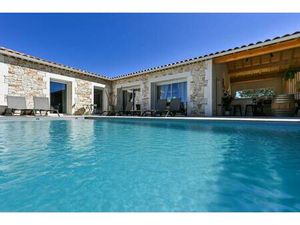 Vente maison 5 pièces 130 m² Saint-Privat-de-Champclos (30430)