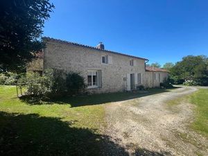 Vente maison 8 pièces 175 m² à Cabariot (17430)  400 000 €
